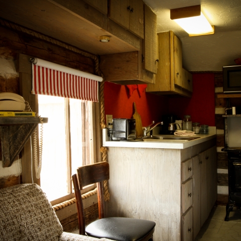 1910 Log Cabin